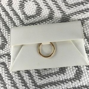 Urban Expressions White Clutch